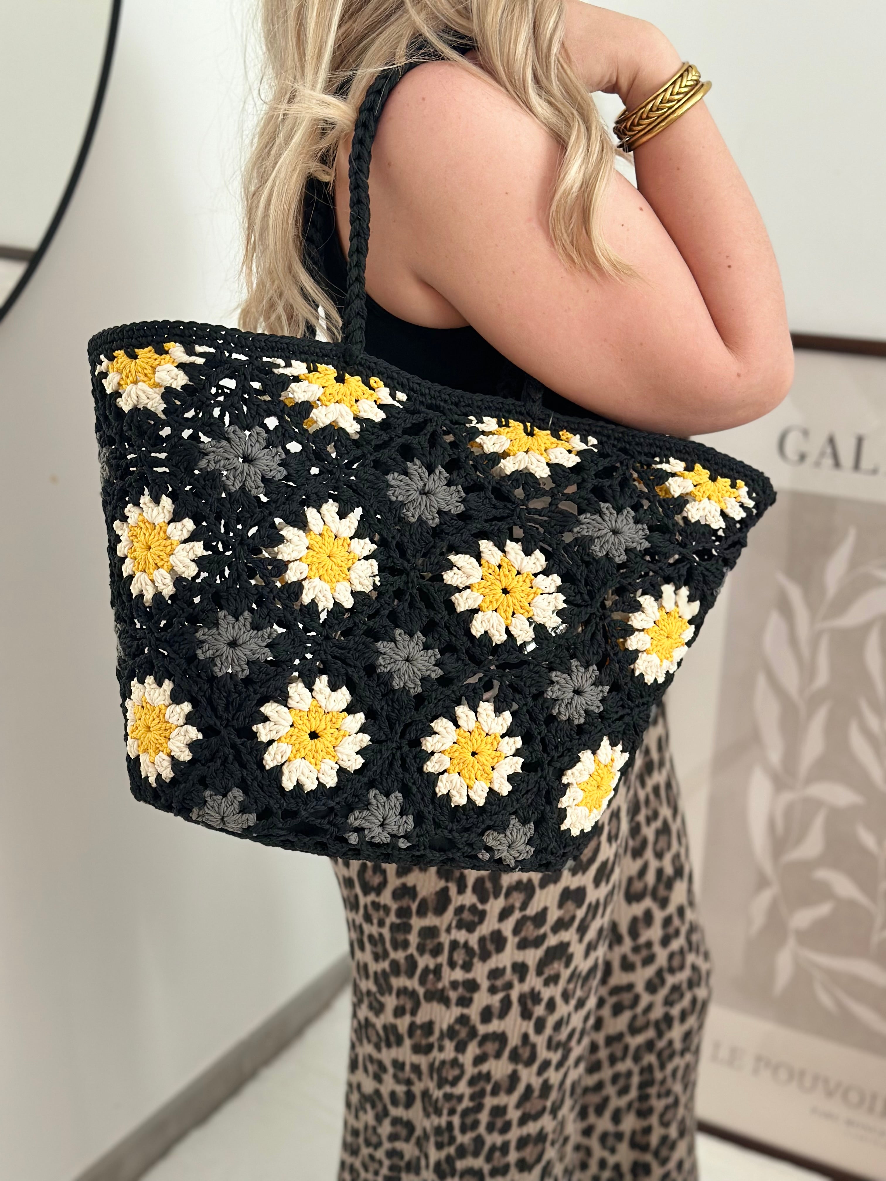 Panier Marguerites Noir